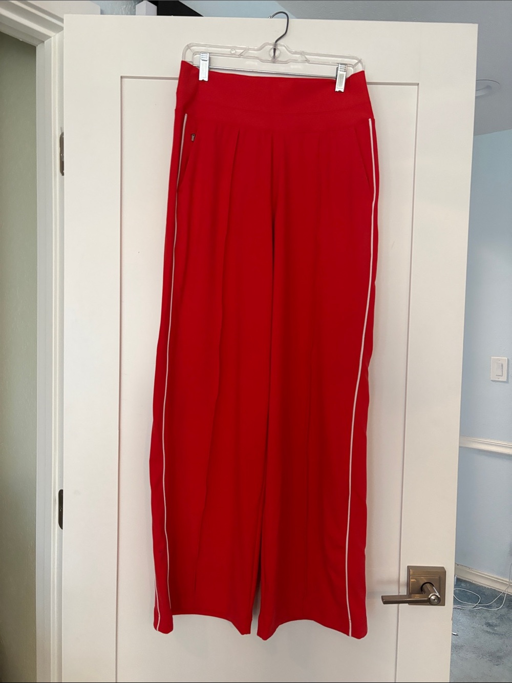 Athleta Venice Red Wide-Leg Pants with White Side Piping Sz M
